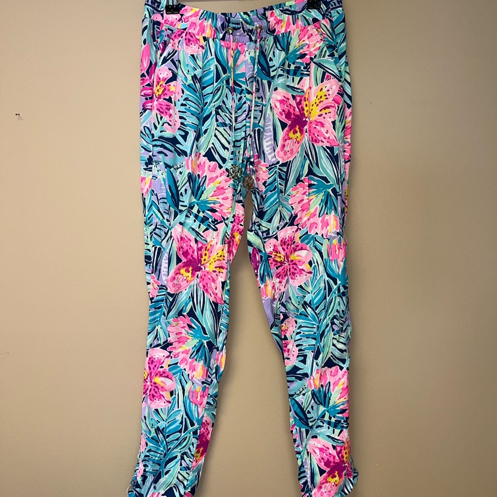 Lilly Pulitzer Piper Pull-On Pants in “Multi Slathouse Soiree”